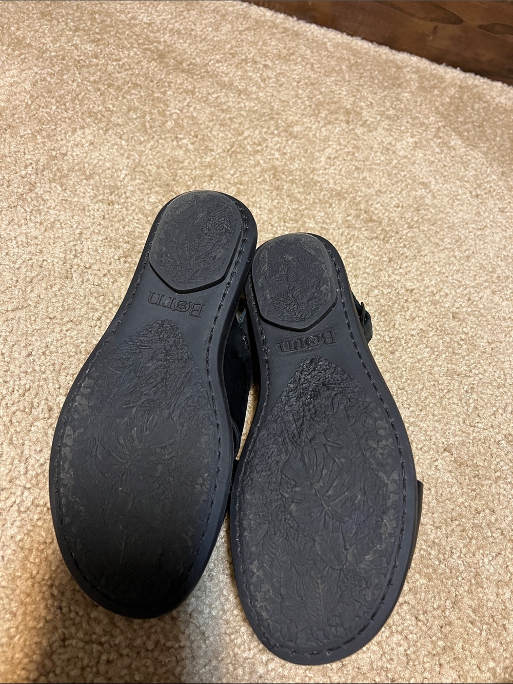 Lugz Black Crisscross Slingback Sandals - Picture 3 of 3